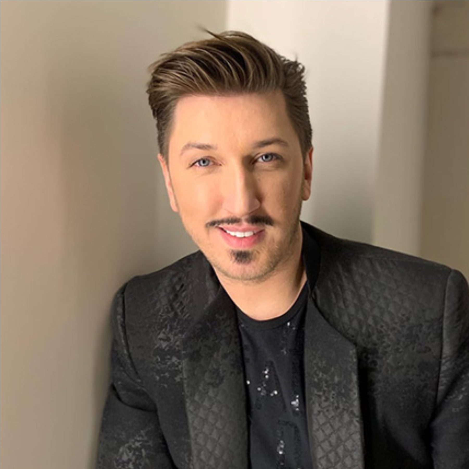 Александр Киринюк